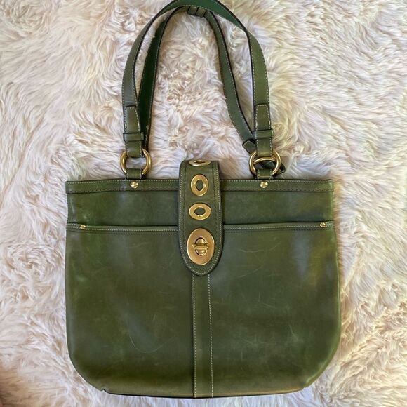 Vintage Coach Lily Legacy Turnlock Green Leather Tote Handbag - Picture 2 of 13
